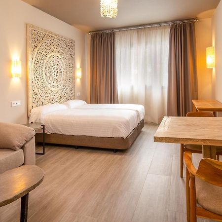 Apartamentos Sevilla Este By Qhotels Luaran gambar